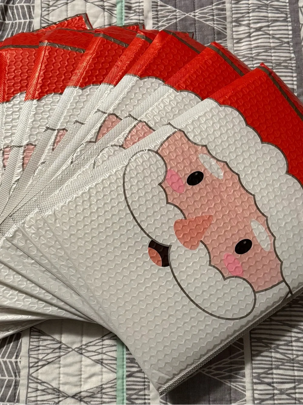 50 Pack of 10x13 Holiday Bubble Mailers - 25 Santa Face and 25 Gingerbread Man